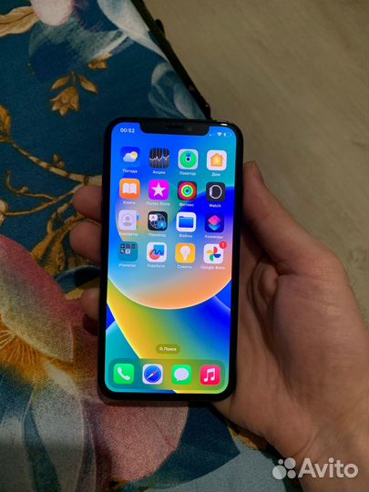 iPhone X, 64 ГБ