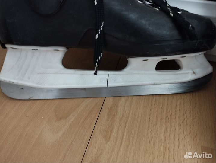 Коньки хоккейные 42 43