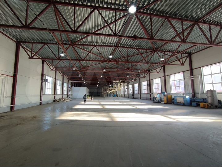 Производственно-складское предприятие, 5 000 м²