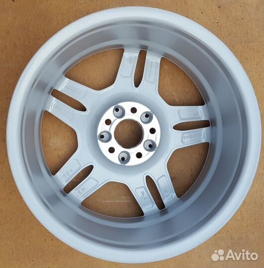 Оригинальный диск R18 AMG Mercedes W220