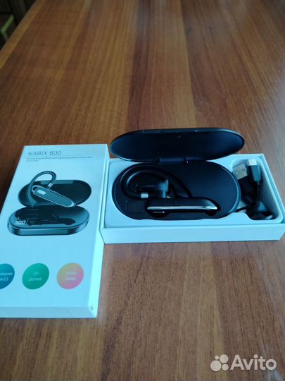 Беспроводные наушники накладные