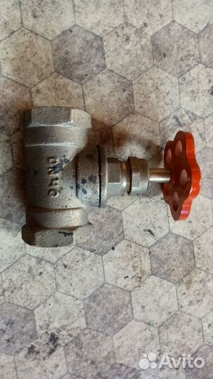 Латунный вентиль диаметр 40