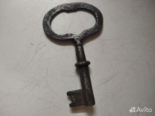 Ключ кованый, старинный