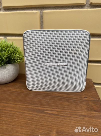 Harman kardon портативная колонка