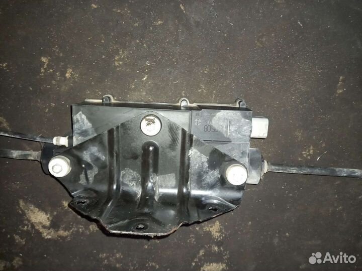 Блок управления ручного тормоза BMW x5 e70