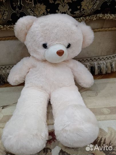 Плюшевый медведь