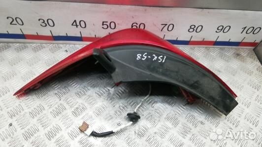 Фонарь задний правый nissan tiida C11X (1SK58MY01)