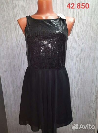 Продам 10 вещей за 3000 все размеры 42/44.В наличи