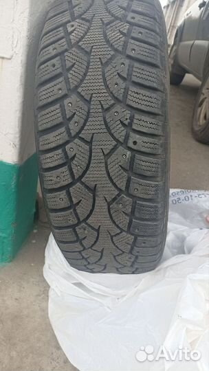 Continental Conti4x4IceContact 215/65 R16