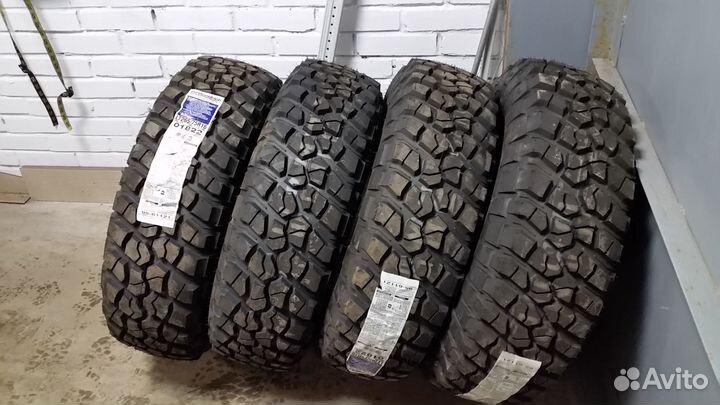 Bfgoodrich Mud-Terrain T/A KM3 10/28 R14