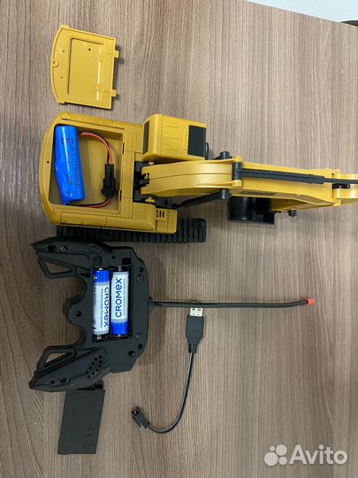 Экскаватор игрушка детский