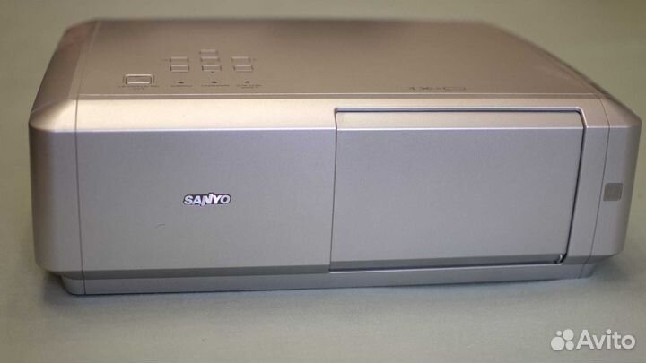 Sanyo PLV-Z5