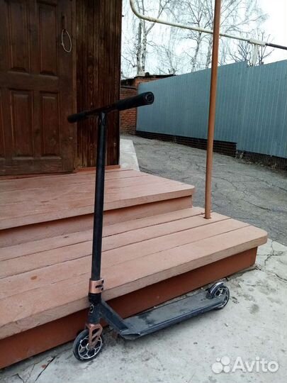Самокат трюковой