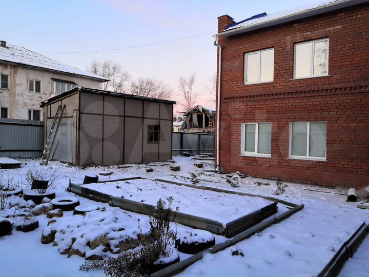 Коттедж 185 м² на участке 4,5 сот.