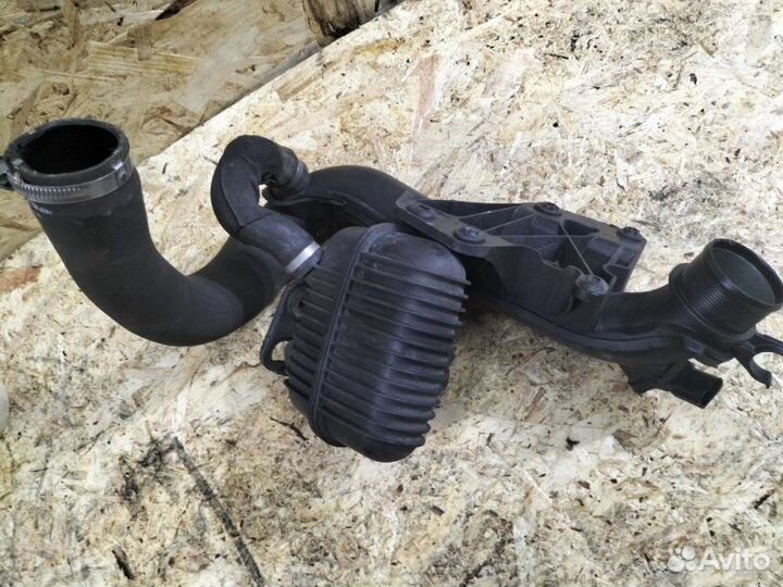 Резонатор воздушного фильтра Audi Q5 I 8R cdnc