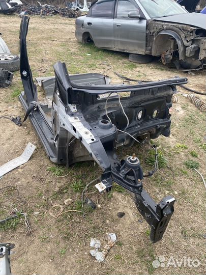 Hyundai Solaris передняя правая четверть лонжерон