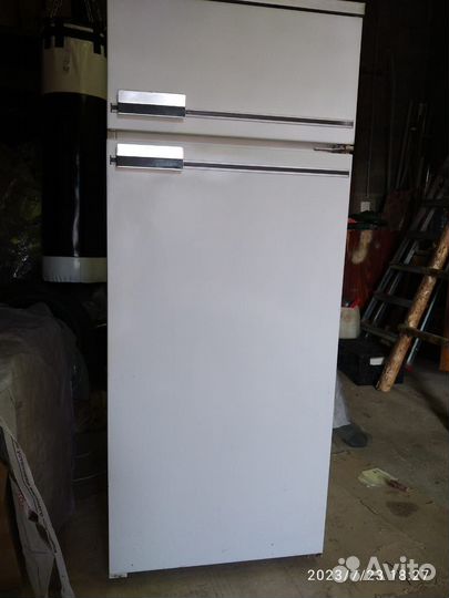 Холодильник Бирюса-21