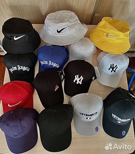 Бейсболки и кепки Nike