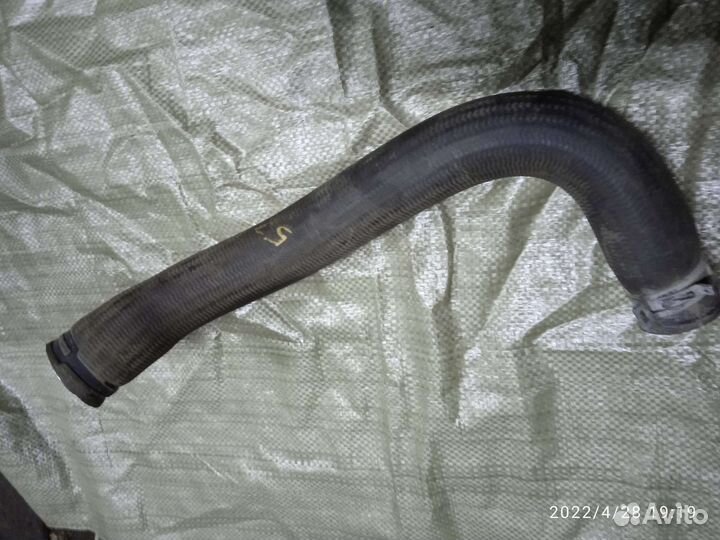 Патрубок двс dodge Charger LD