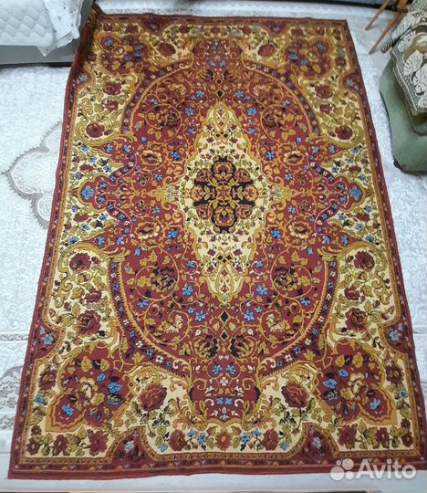 Ковер шерстяной