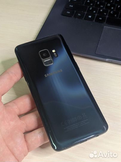 Samsung Galaxy S9, 4/64 ГБ
