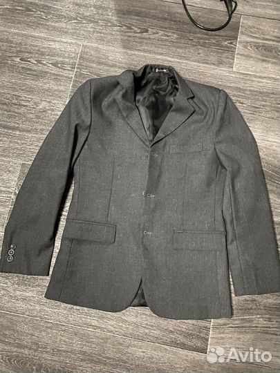 Пиджак с брюками в школу