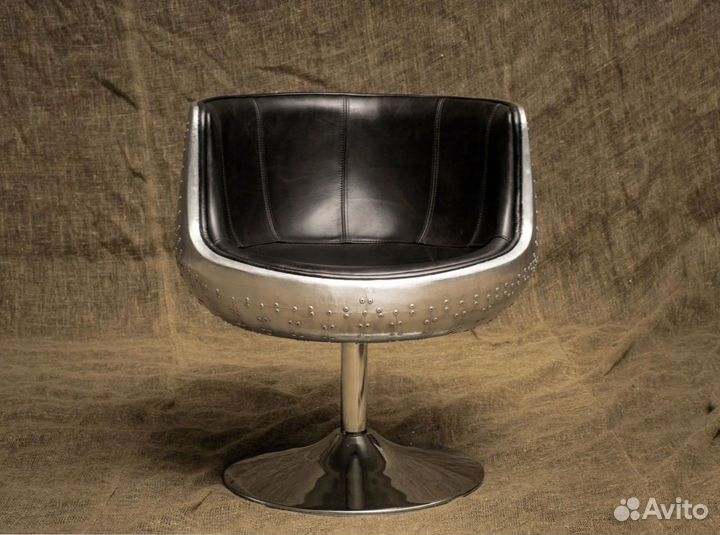 Кресло вращающееся Cognag Black Rotation