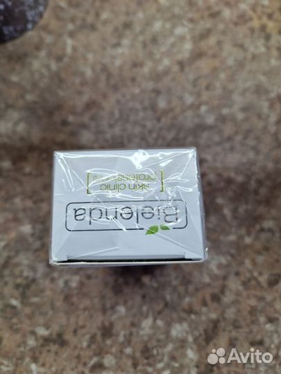 Сыворотка Bielenda с миндальной кислотой