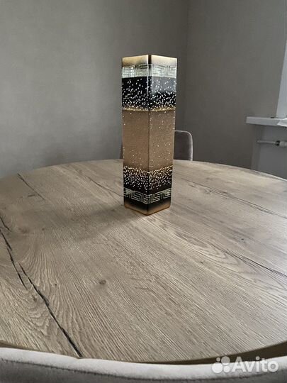 Ваза для цветов интерьерная