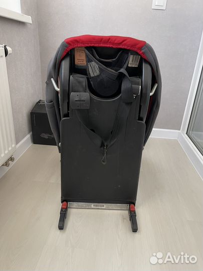 Автокресло chicco isofix