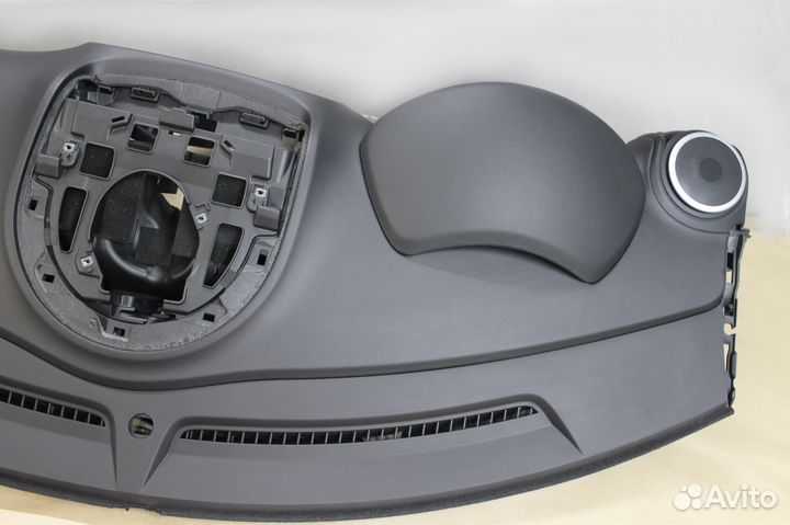 Торпедо Kia Soul панель приборов