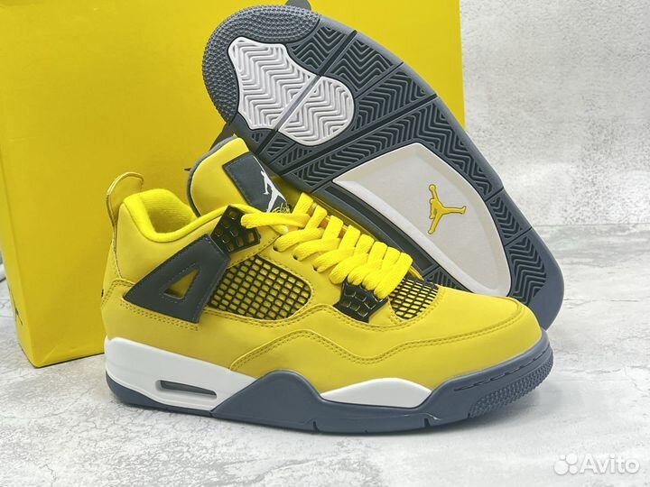 Jordan 4 Retro Lightning (2021)