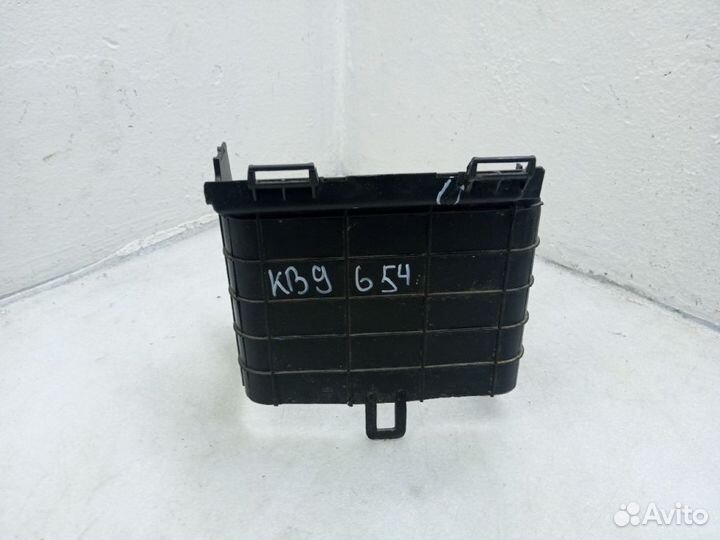 Кожух акб skoda Q3 8U