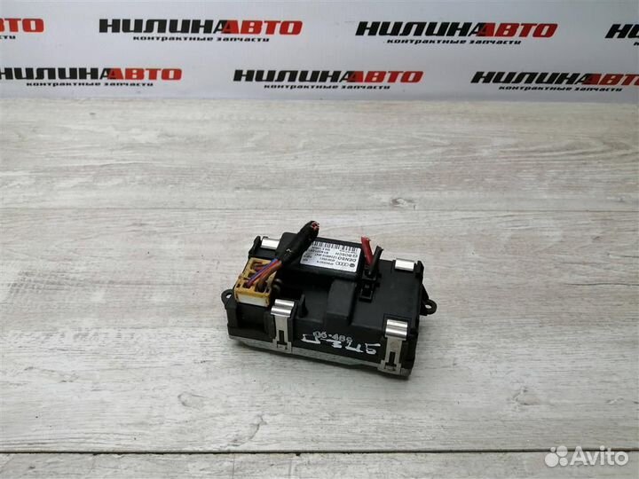 Резистор печки Ауди А6 С6