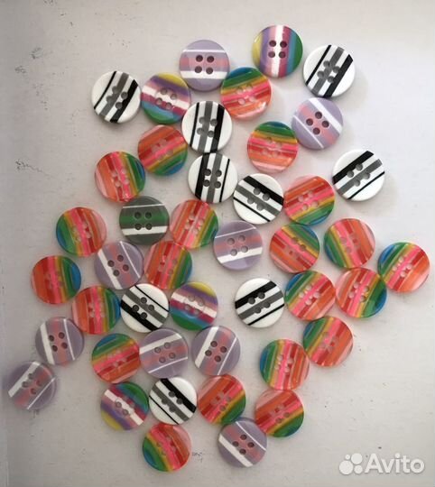 Пуговицы новые для рукоделия и шитья