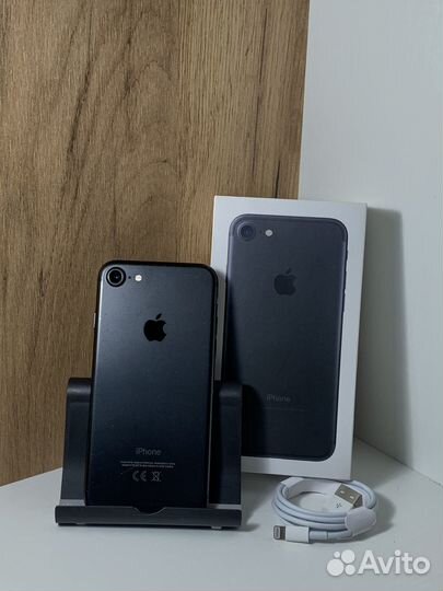 iPhone 7, 32 ГБ