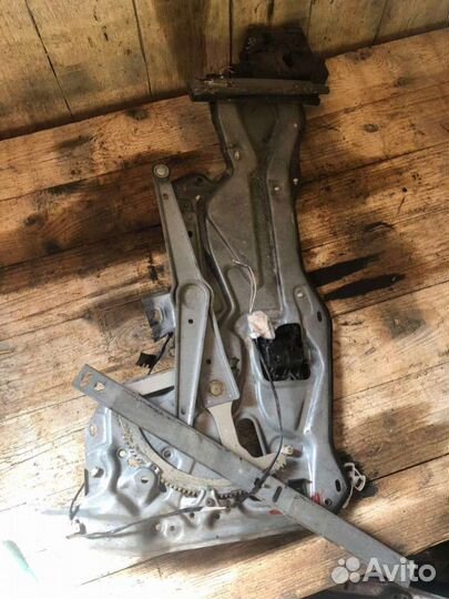 Стеклоподъемник правый задний renault laguna 1 0.0 nn