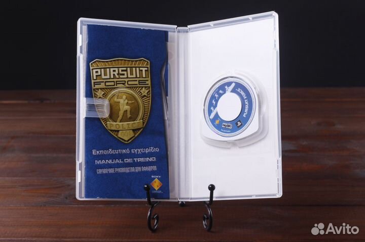 PSP Pursuit Force Эксклюзив