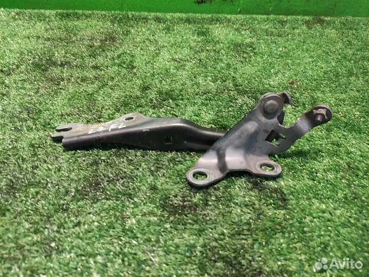 Петля капота левая Mazda 6 (GG) 2006