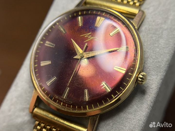 Яркие, классические часы - Луч Бордо 2209 Au10