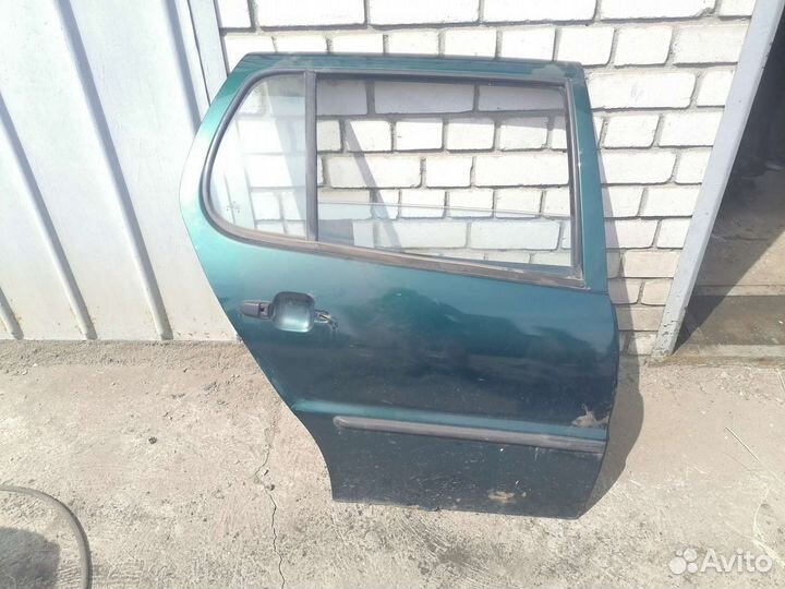 Дверь задняя правая volkswagen polo 3