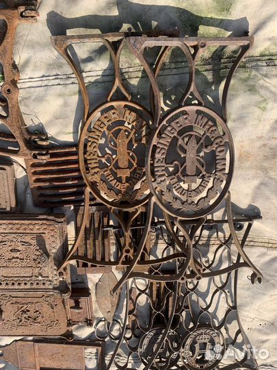 Старинные антикварные предметы из чугуна