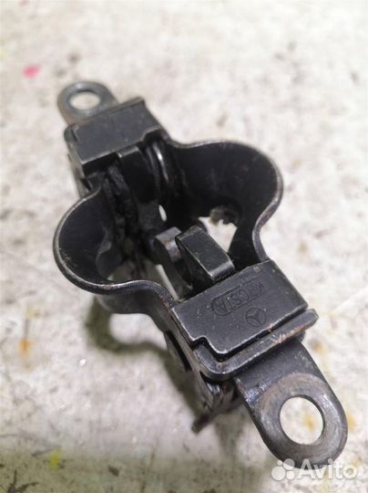 Замок капота Мерседес Бенз 210 Е-класс