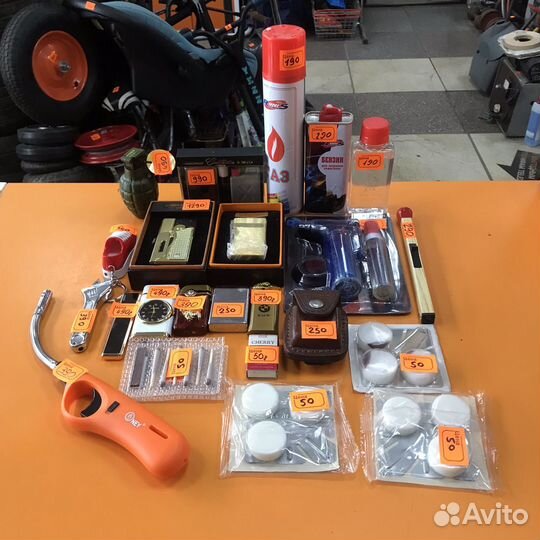 Зажигалки в ассортименте