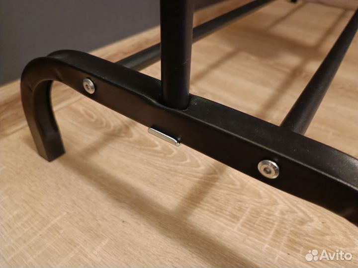 Вешалка для одежды напольная металлическая