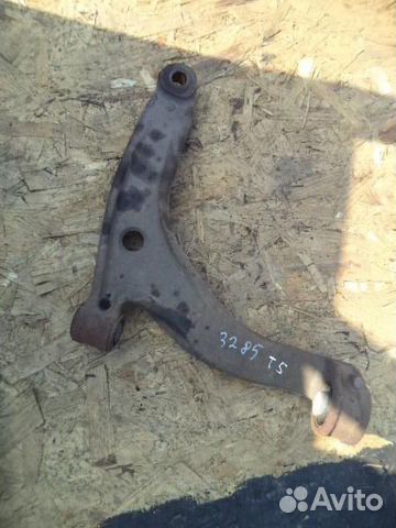 Рычаг передний правый нижний Volkswagen T5 T5