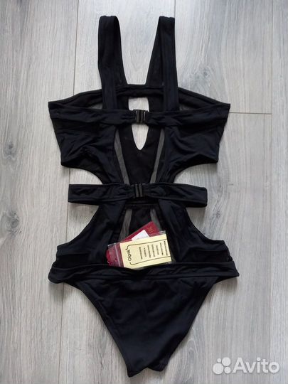Купальник размер 42 новый