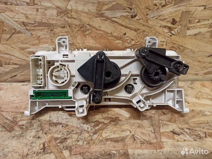 Блок управления печкой Renault Symbol