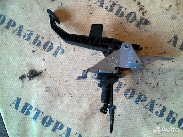 Педаль сцепления Ford Focus 3 2011-2019