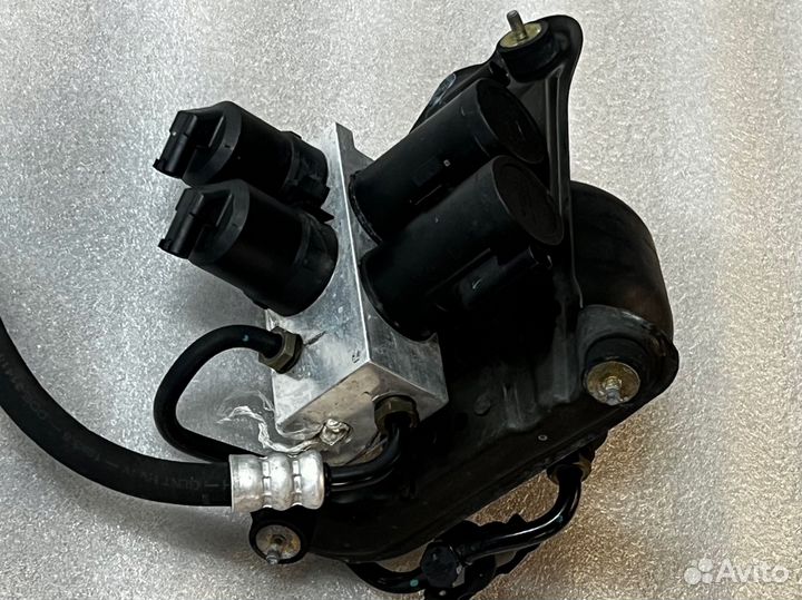 Блок клапанов гидроподвески ABC W220 W215